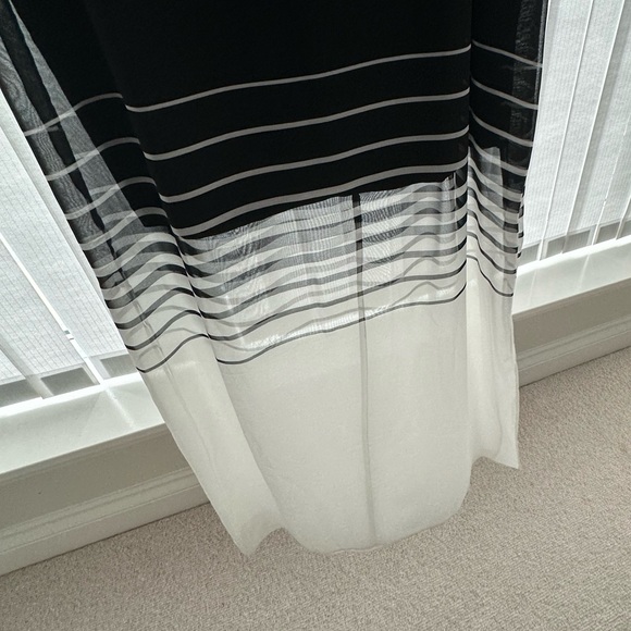 Dress - Picture 4 of 6